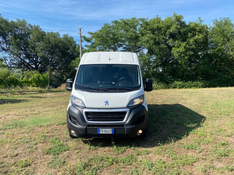 Jenky Tour Peugeot Boxer esterno