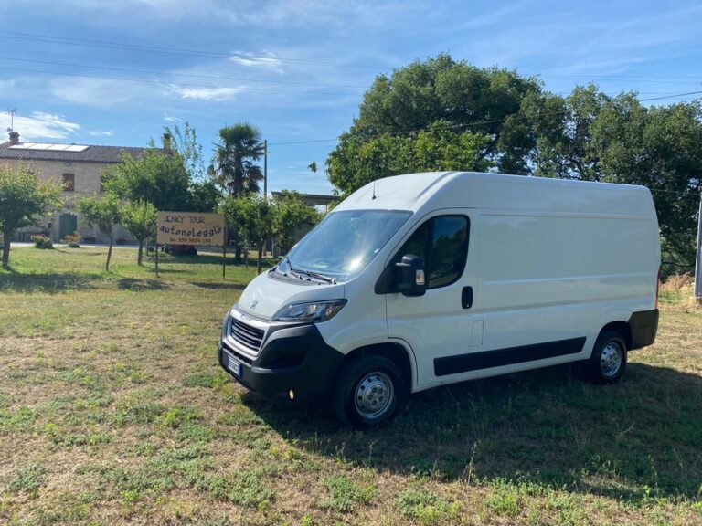 Jenky Tour Peugeot Boxer esterno laterale